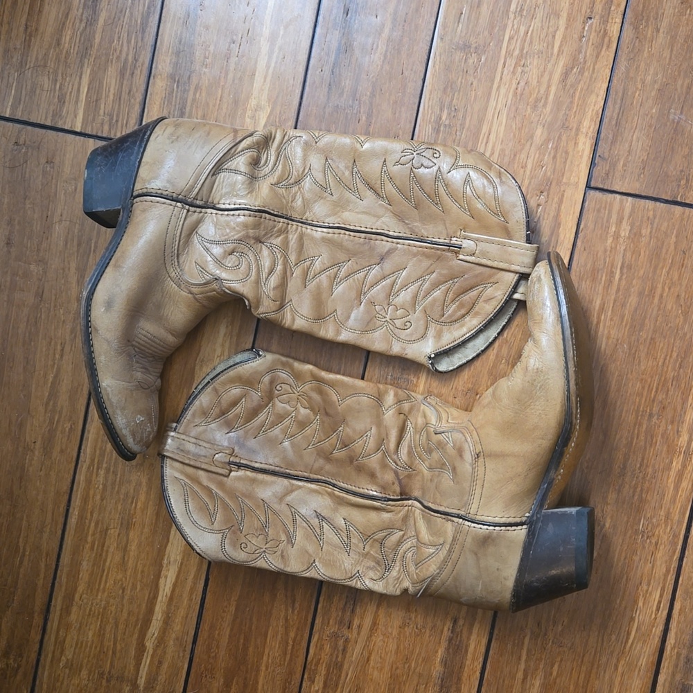 Vintage Acme Cowboy Boots